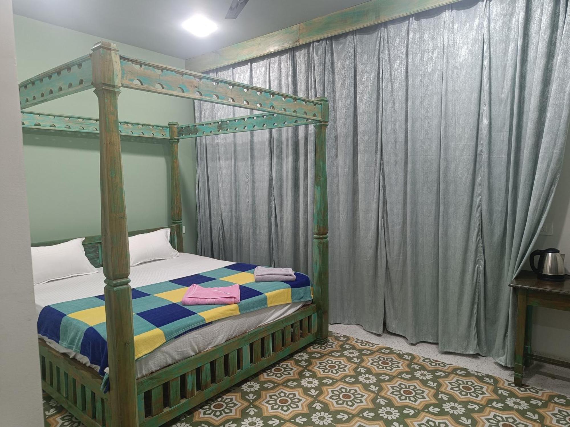 Lavish Exotic Hotel & Apartments Arambol Extérieur photo
